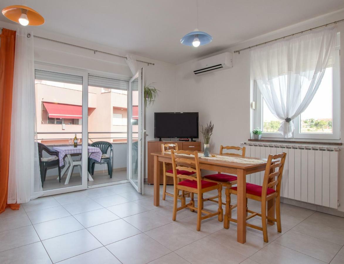 Antonija Apartment 普拉 外观 照片